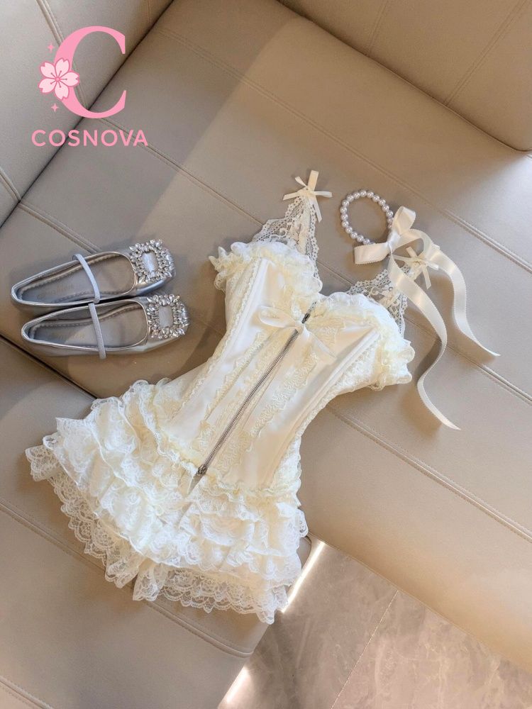 Lace Trim Cami - ชุดเซ็ตกระโปรงมินิทรงเค้กเอวสูง พร้อมเสื้อครอปบัสติเยร์ลูกไม้สุดน่ารัก สไตล์เซ็กซี่ คอร์เซ็ต สายเดี่ยว ชุดฤดูหนาว