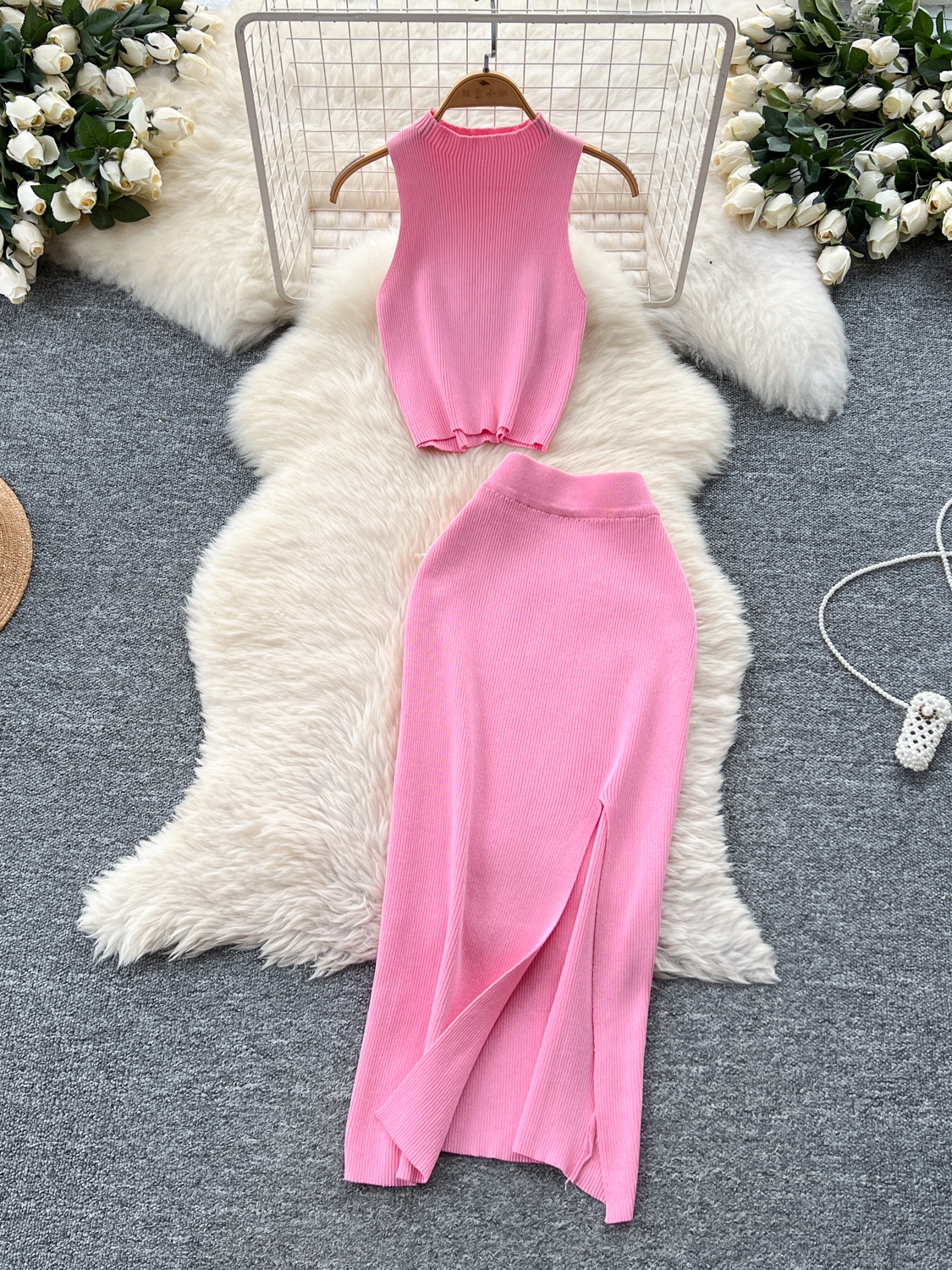 Women'S Young Fashion - ชุดถักนิตติ้งเซ็กซี่สำหรับฤดูร้อน พร้อมกระโปรงเอวสูงผ่าข้าง และเสื้อแขนกุดแบบคล้องคอ สำหรับสาวๆ ให้ลุคแฟชั่นทันสมัย