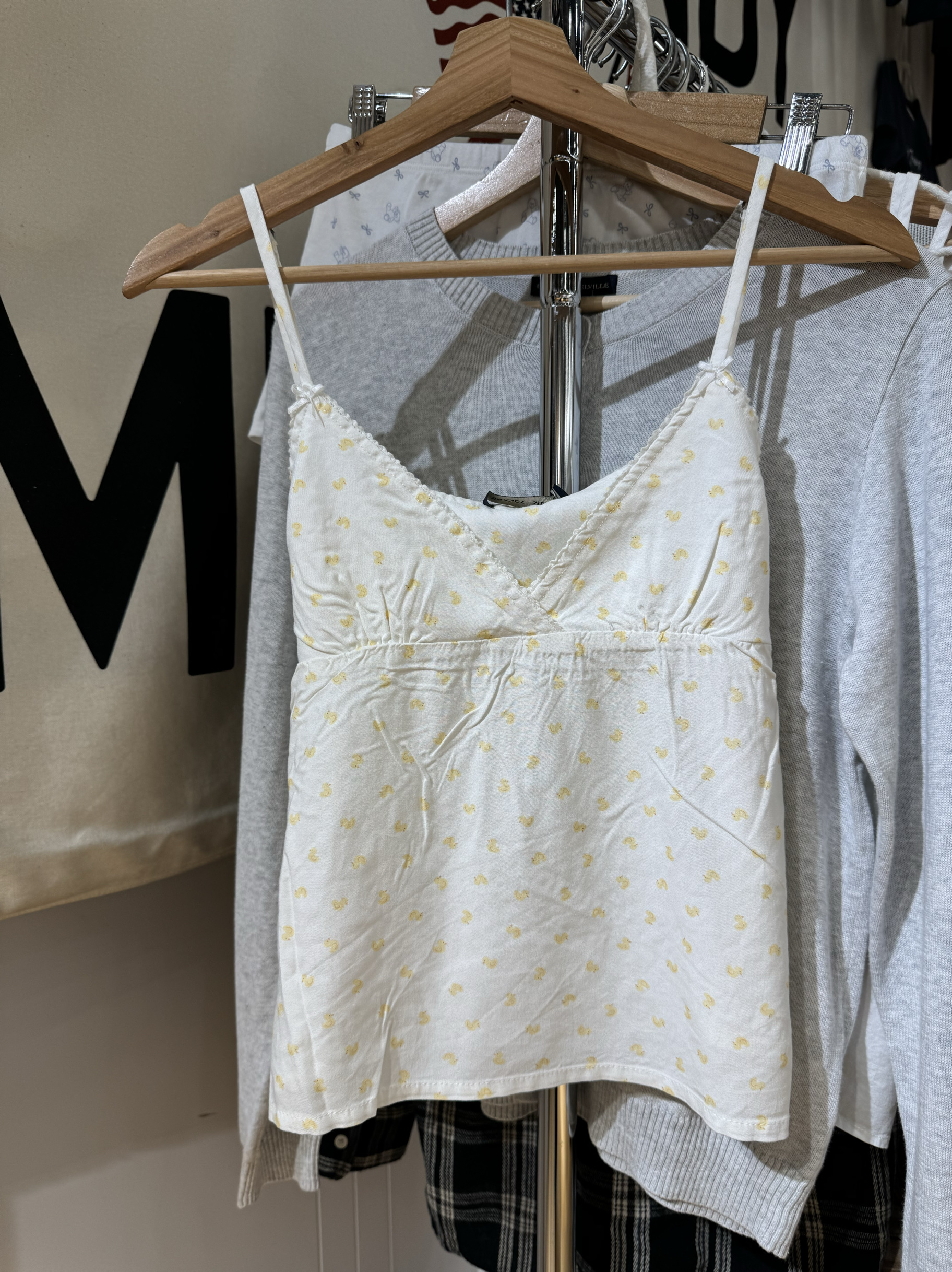 ชุดนอนน่ารักลายเป็ดน้อย 2 ชิ้น - Lace Trim Cami บทวิจารณ์และราคา
