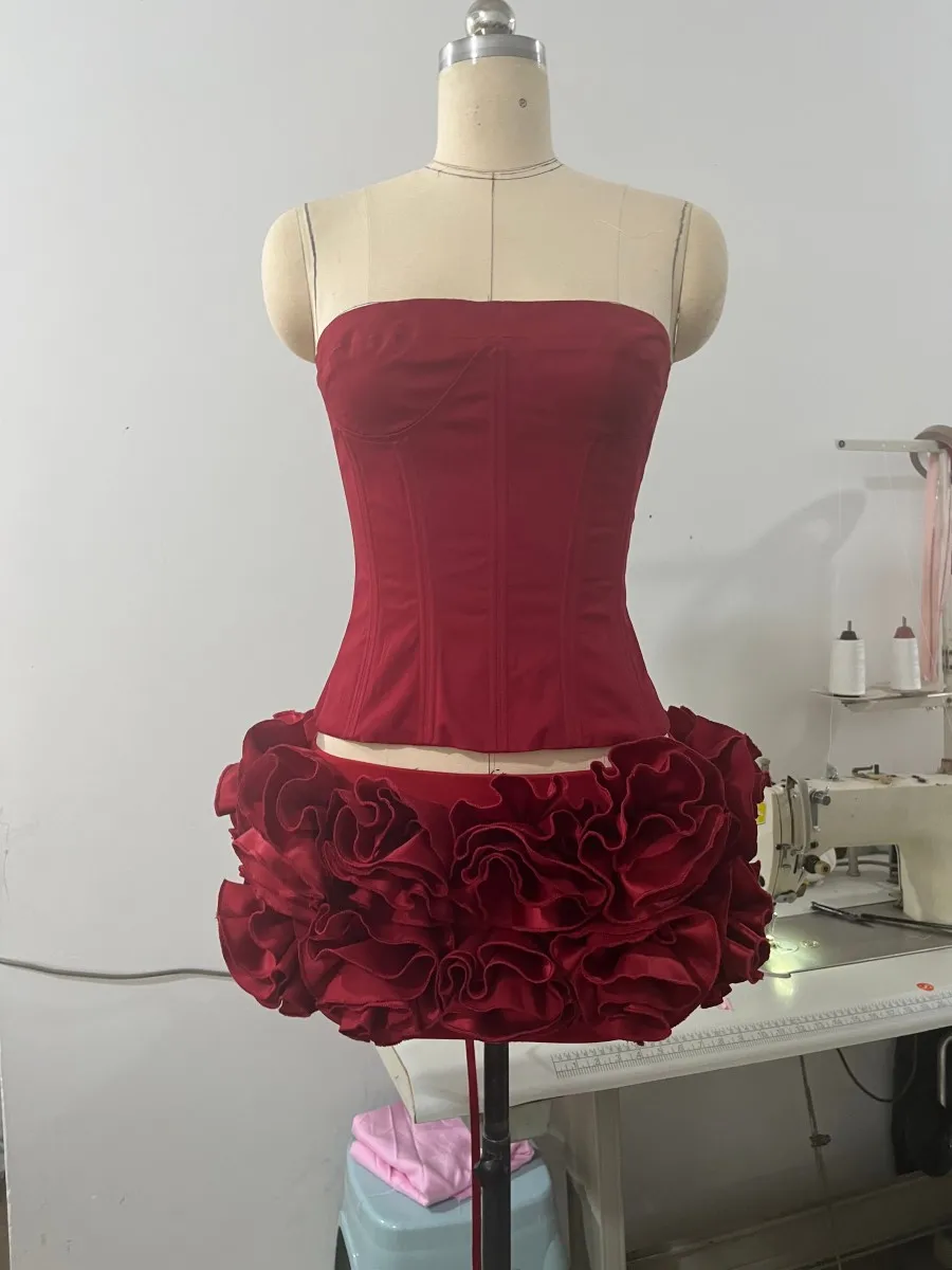VC คริสต์มาสชุดที่ไม่มีสายหนัง - Ruched Dress Mini บทวิจารณ์และราคา