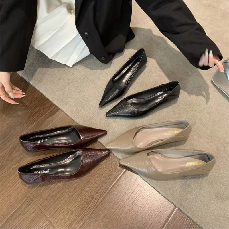 รองเท้าส้นเตี้ยหัวแหลมสำหรับผู - Women'S Fashion Sandals บทวิจารณ์และราคา