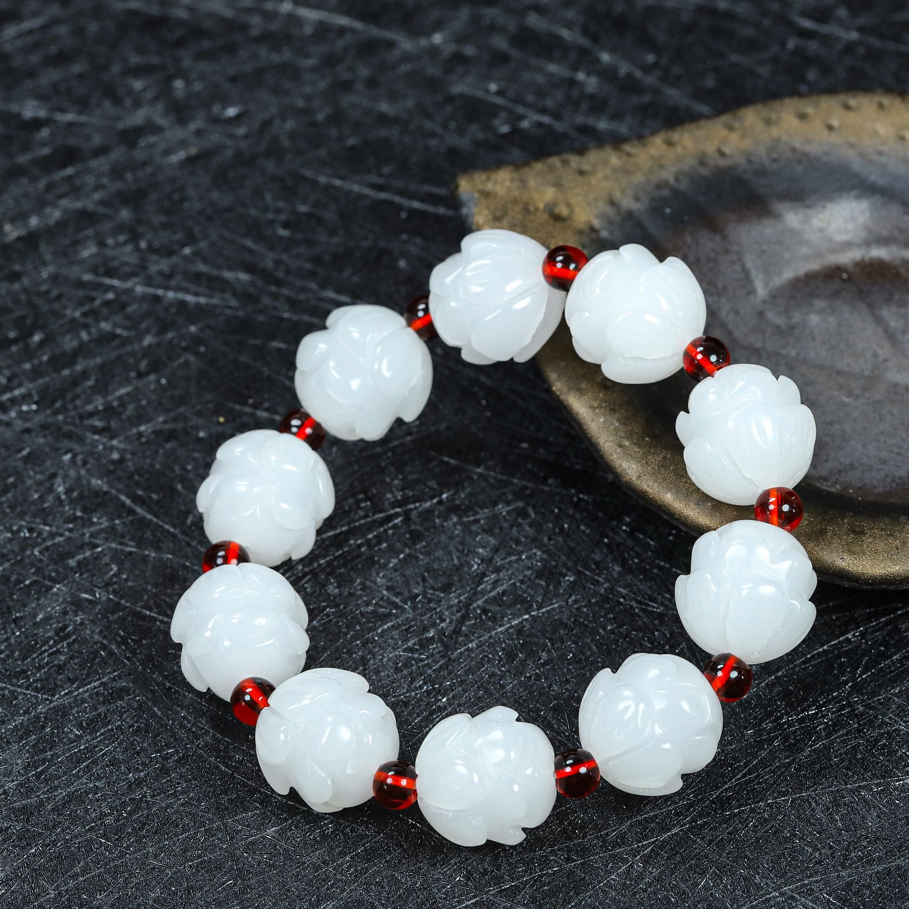 หยกขาวแท้ สร้อยข้อมือลายดอกบัว - Women'S Fashion บทวิจารณ์และราคา