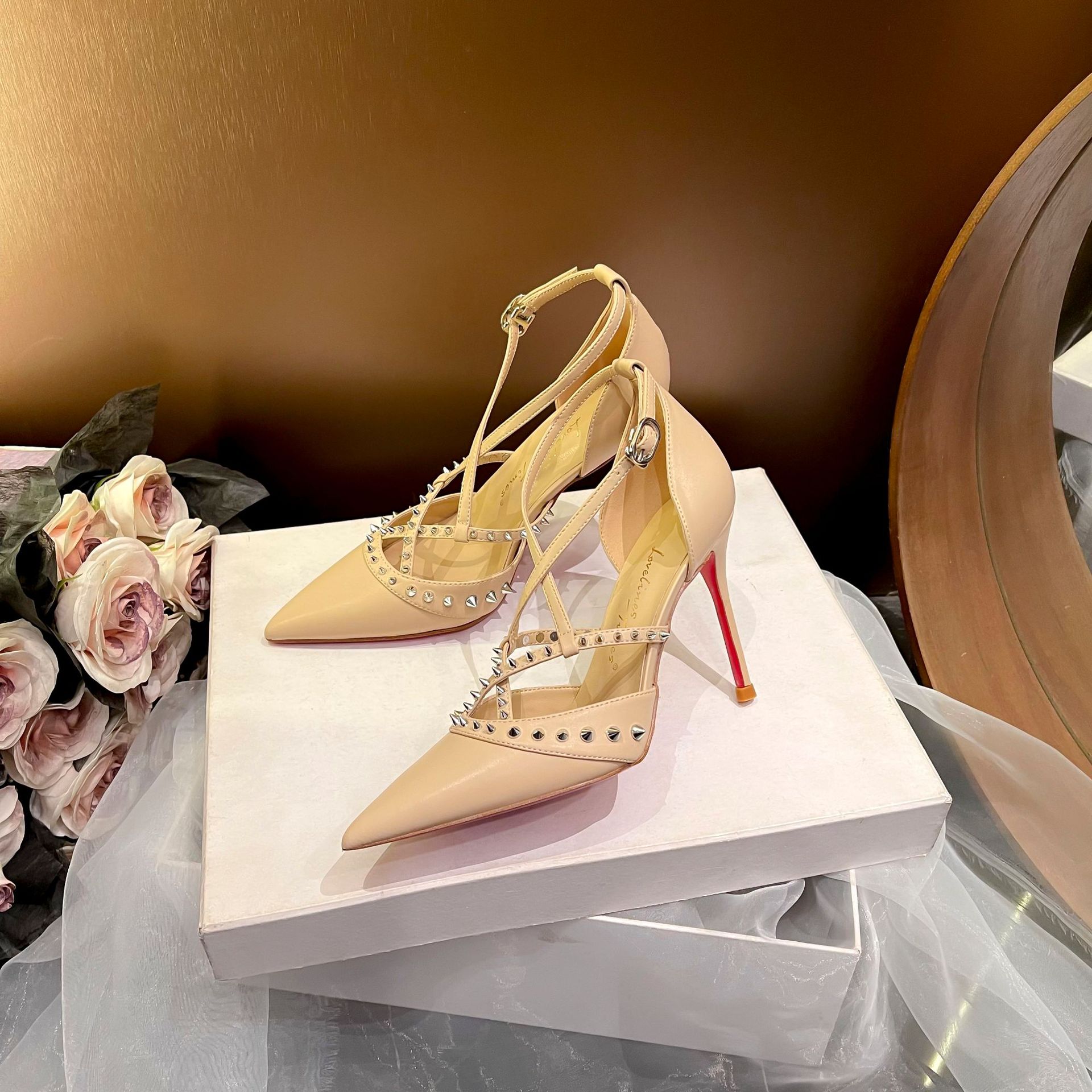 Retro รองเท้าผู้หญิงรองเท้าแตะ - Women'S Fashion Sandals บทวิจารณ์และราคา