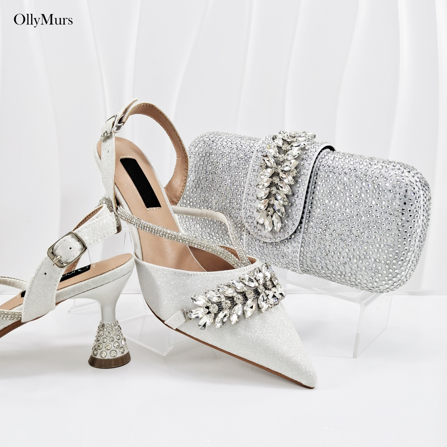 รองเท้าแฟชั่นประดับเพชรพร้อมกร - Sale Fashion Women บทวิจารณ์และราคา