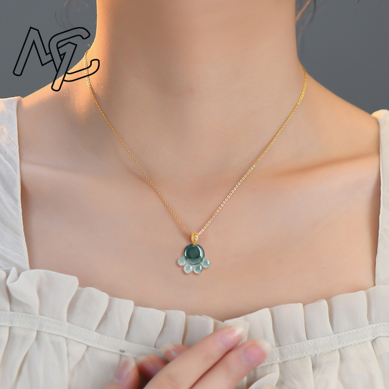 จี้หยกน้ำเงินธรรมชาติรูปอุ้งเท - Women'S Fashion บทวิจารณ์และราคา