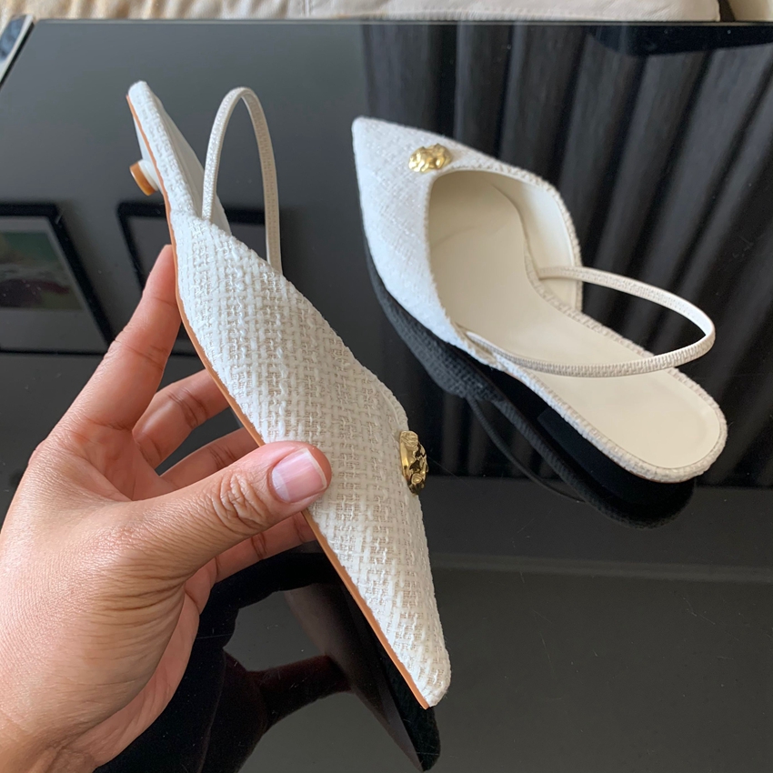 รองเท้าส้นเตี้ยแบบสวม รุ่นใหม่ - Women'S Fashion Sandals บทวิจารณ์และราคา